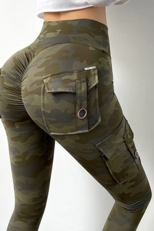 CAMO CARGO POCKET BOOTY SCRUNCH BUM TIGHTS - GREEN